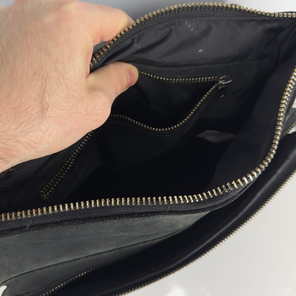 RUDSAK Canadian Heritage Leather Messenger Flap Buckle Black Crossbody Bag - Picture 7 of 14